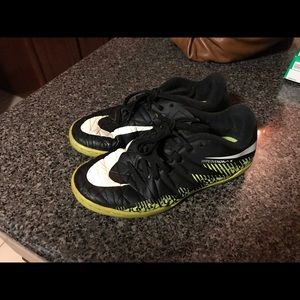 Nike 1.5Y Indoor Soccer Shoes